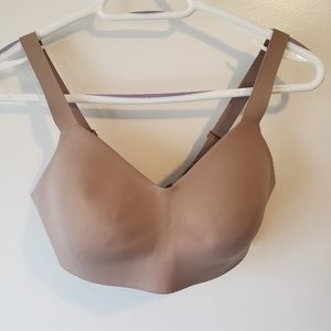 34DD Lululemon Bra
